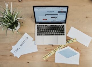 Jakie są mocne strony email marketingu w porównaniu z innymi formami promocji?