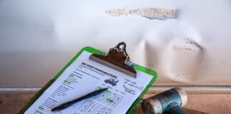 Jakie działania podejmuje IKEA w zakresie ograniczenia kosztów?