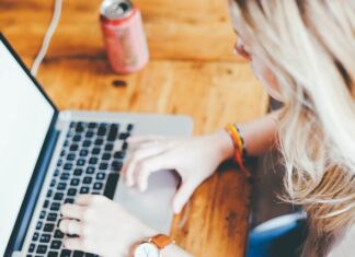 Dlaczego elektronika w Polsce jest droższa?