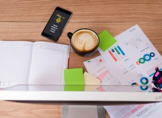 Na czym polega e-learning? Na czym polega e-learning?