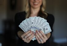 Ile trzeba zarabiać aby mieć 4000 zł emerytury?