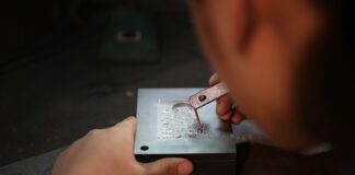 Czy świadczenie pielęgnacyjne przysługuje córce na matkę?