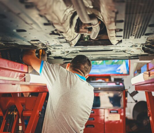 Jakie urządzenia do stacji kontroli pojazdów są najważniejsze? Jakie urządzenia do stacji kontroli pojazdów są najważniejsze